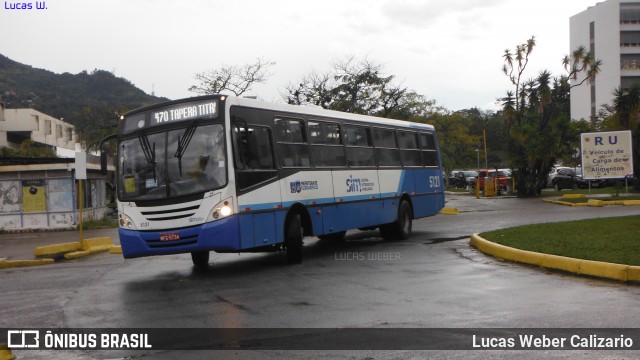 Insular Transportes Coletivos 5121 na cidade de Florianópolis, Santa Catarina, Brasil, por Lucas Weber Calizario. Número da foto: #6125456.