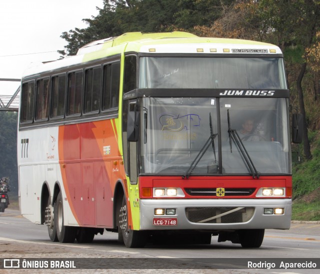 Ônibus Particulares 777 na cidade de Conselheiro Lafaiete, Minas Gerais, Brasil, por Rodrigo  Aparecido. ID da foto: 6125351.