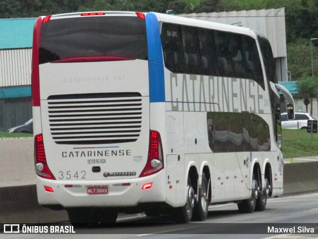 Auto Viação Catarinense 3542 na cidade de Barra Mansa, Rio de Janeiro, Brasil, por Maxwel Silva. ID da foto: 6127178.