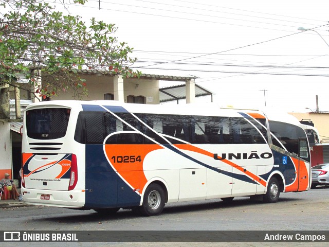 Expresso União 10254 na cidade de Pirapora, Minas Gerais, Brasil, por Andrew Campos. Número da foto: #6129591.