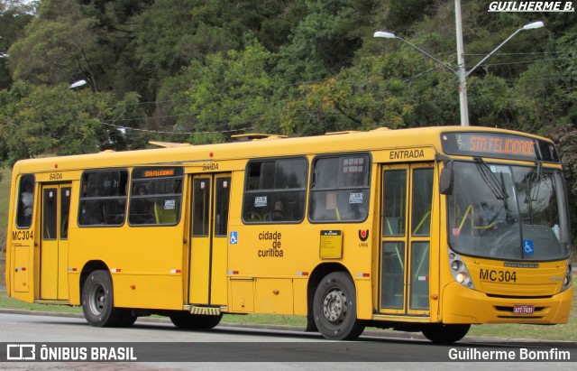 Auto Viação Mercês MC304 na cidade de Curitiba, Paraná, Brasil, por Guilherme Bomfim. Número da foto: #6128629.