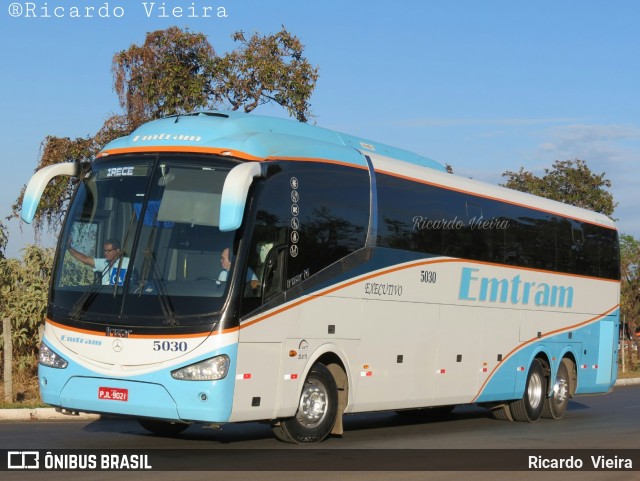 Emtram 5030 na cidade de Brasília, Distrito Federal, Brasil, por Ricardo Vieira. Número da foto: #6130303.