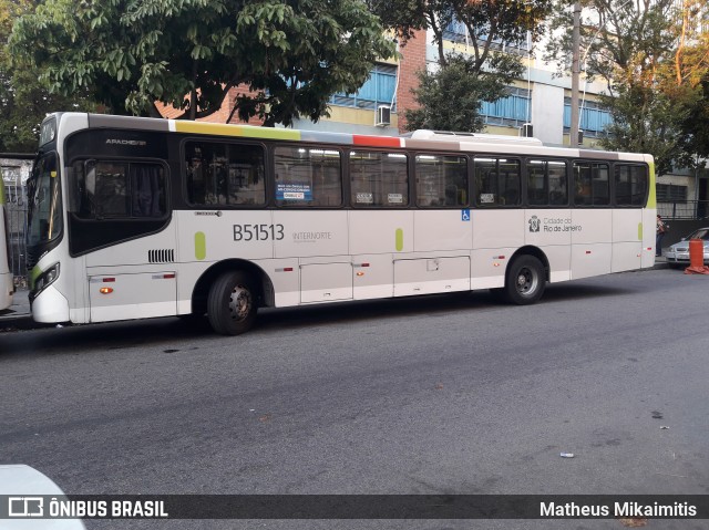 Viação Novacap B51513 na cidade de Rio de Janeiro, Rio de Janeiro, Brasil, por Matheus Mikaimitis . ID da foto: 6085052.