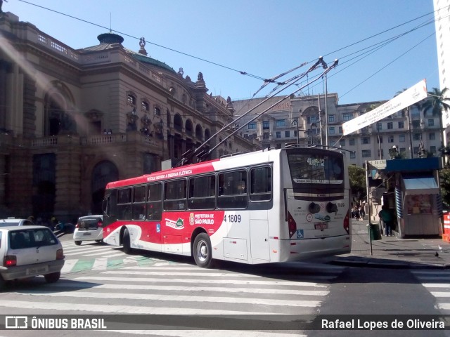 Himalaia Transportes > Ambiental Transportes Urbanos 4 1809 na cidade de São Paulo, São Paulo, Brasil, por Rafael Lopes de Oliveira. ID da foto: 6133679.