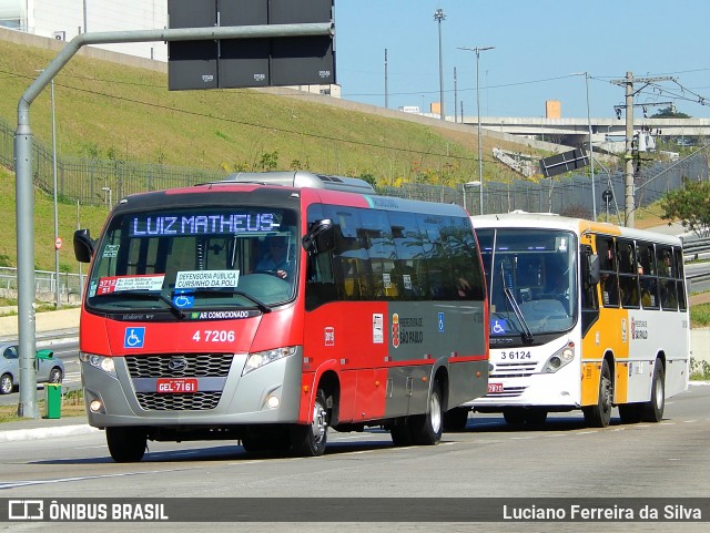 Pêssego Transportes 4 7206 na cidade de Brasil, por Luciano Ferreira da Silva. ID da foto: 6135649.