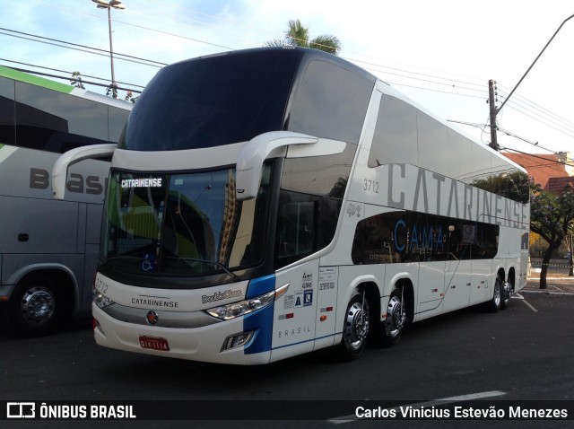 Auto Viação Catarinense 3712 na cidade de Brasil, por Carlos Vinicius Estevão Menezes. Número da foto: #6087325.