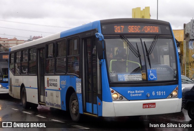 Viação Cidade Dutra 6 1811 na cidade de São Paulo, São Paulo, Brasil, por Ivan da Silva Lopes. ID da foto: 6136813.