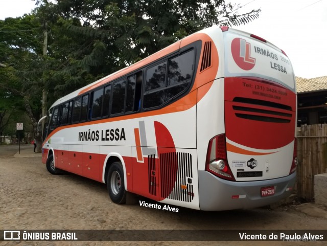 Empresa Irmãos Lessa 2000 na cidade de Tiradentes, Minas Gerais, Brasil, por Vicente de Paulo Alves. ID da foto: 6136614.