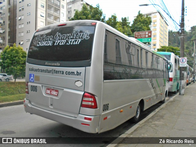 Locadora Sakae Tur 006 na cidade de Petrópolis, Rio de Janeiro, Brasil, por Zé Ricardo Reis. ID da foto: 6137445.