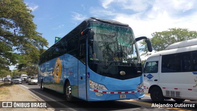 Autobuses sin identificación - Costa Rica GB na cidade de Santa Cruz, Guanacaste, Costa Rica, por Alejandro Gutiérrez. Número da foto: #6155920.
