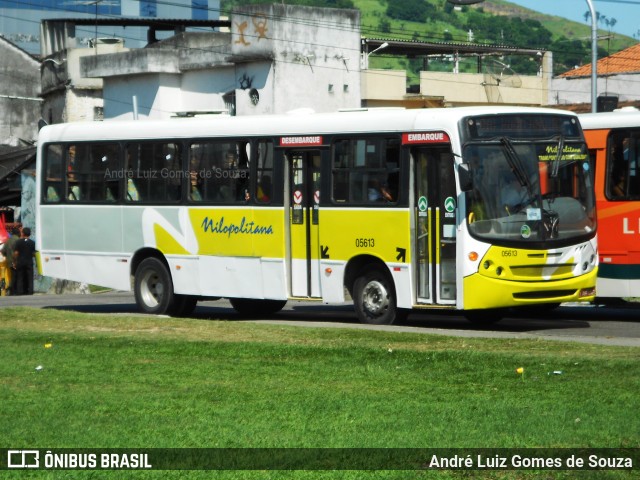 Viação Nilopolitana 05613 na cidade de Nova Iguaçu, Rio de Janeiro, Brasil, por André Luiz Gomes de Souza. ID da foto: 6156710.