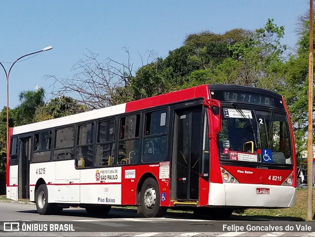 Express Transportes Urbanos Ltda 4 8215 na cidade de São Paulo, São Paulo, Brasil, por Felipe Goncalves do Vale. ID da foto: 6159020.