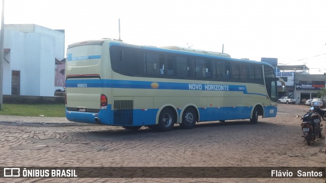 Viação Novo Horizonte 906511 na cidade de Barra da Estiva, Bahia, Brasil, por Flávio  Santos. ID da foto: 6159231.