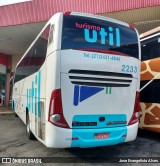 UTIL - União Transporte Interestadual de Luxo 2233 na cidade de Juiz de Fora, Minas Gerais, Brasil, por Jose Evangelista Alves. Número da foto: #:id.