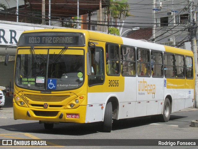 Plataforma Transportes 30266 na cidade de Salvador, Bahia, Brasil, por Rodrigo Fonseca. Número da foto: #6168036.