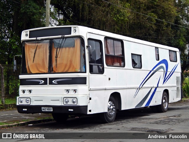 Motorhomes 4897 na cidade de Joinville, Santa Catarina, Brasil, por Andrews  Fuscolin. Número da foto: #6139093.
