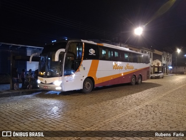 Novo Stillo Turismo 4200 na cidade de Mariana, Minas Gerais, Brasil, por Rubens  Faria. Número da foto: #6174655.
