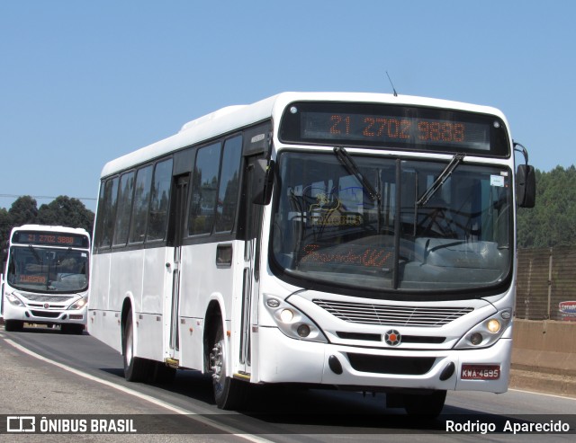 Ônibus Particulares 4695 na cidade de Conselheiro Lafaiete, Minas Gerais, Brasil, por Rodrigo  Aparecido. Número da foto: #6177789.