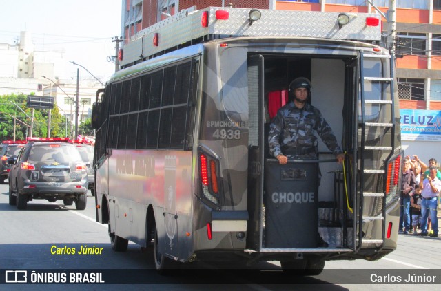 Polícia Militar de Goiás 4938 na cidade de Goiânia, Goiás, Brasil, por Carlos Júnior. Número da foto: #6186506.