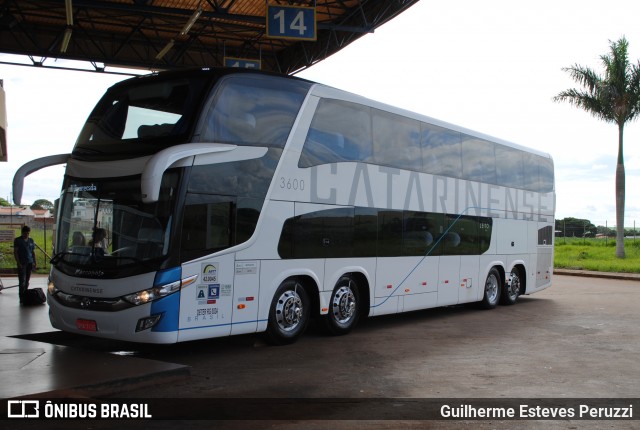 Auto Viação Catarinense 3600 na cidade de Campo Mourão, Paraná, Brasil, por Guilherme Esteves Peruzzi. ID da foto: 6185972.