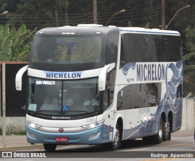 Michelon Turismo 2280 na cidade de Conselheiro Lafaiete, Minas Gerais, Brasil, por Rodrigo  Aparecido. Número da foto: #6189187.