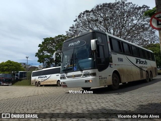 Flash Turismo 9300 na cidade de Formiga, Minas Gerais, Brasil, por Vicente de Paulo Alves. Número da foto: #6187684.