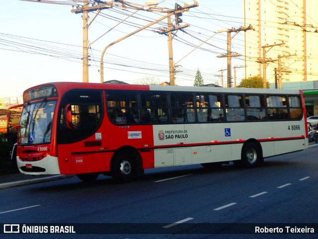 Express Transportes Urbanos Ltda 4 8066 na cidade de São Paulo, São Paulo, Brasil, por Roberto Teixeira. ID da foto: 6192183.