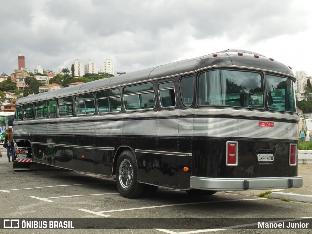 Ônibus Particulares Papa-Fila na cidade de São Paulo, São Paulo, Brasil, por Manoel Junior. ID da foto: 6191227.