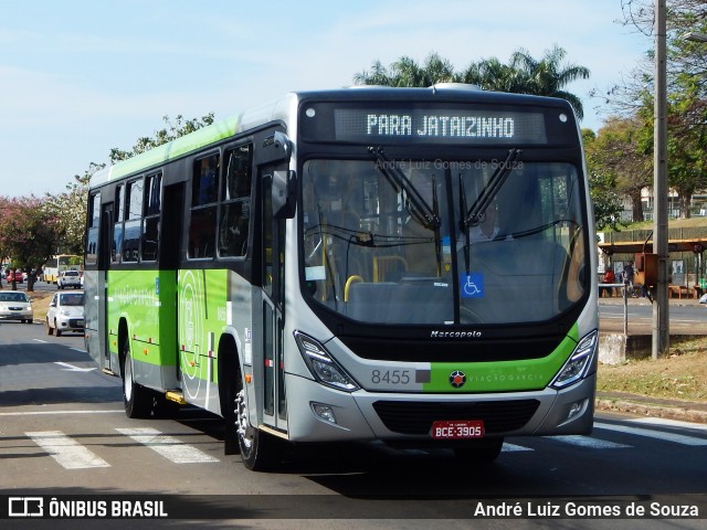 Viação Garcia 8455 na cidade de Londrina, Paraná, Brasil, por André Luiz Gomes de Souza. Número da foto: #6142099.