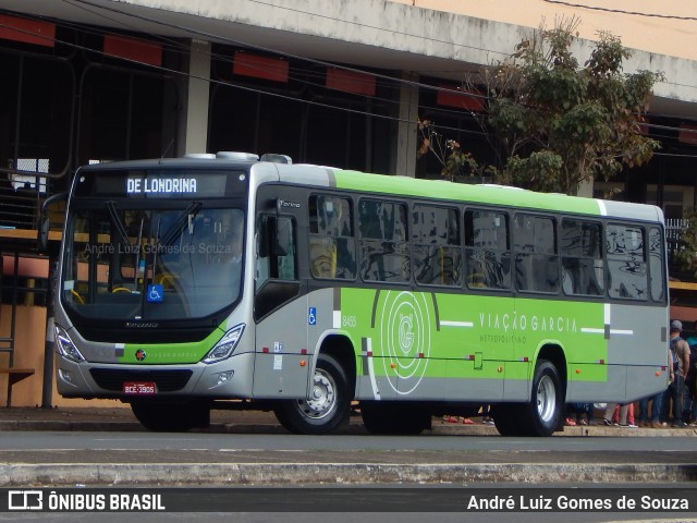 Viação Garcia 8455 na cidade de Londrina, Paraná, Brasil, por André Luiz Gomes de Souza. Número da foto: #6142104.