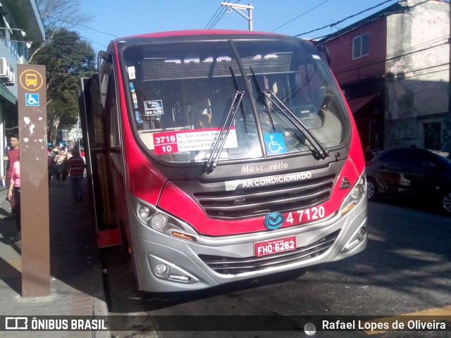 Pêssego Transportes 4 7120 na cidade de São Paulo, São Paulo, Brasil, por Rafael Lopes de Oliveira. Número da foto: #6143626.
