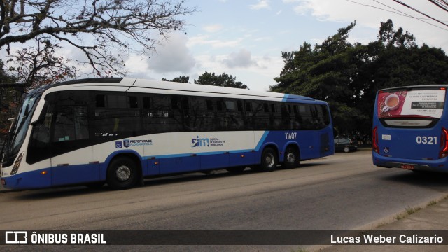 Canasvieiras Transportes 11607 na cidade de Florianópolis, Santa Catarina, Brasil, por Lucas Weber Calizario. Número da foto: #6143091.