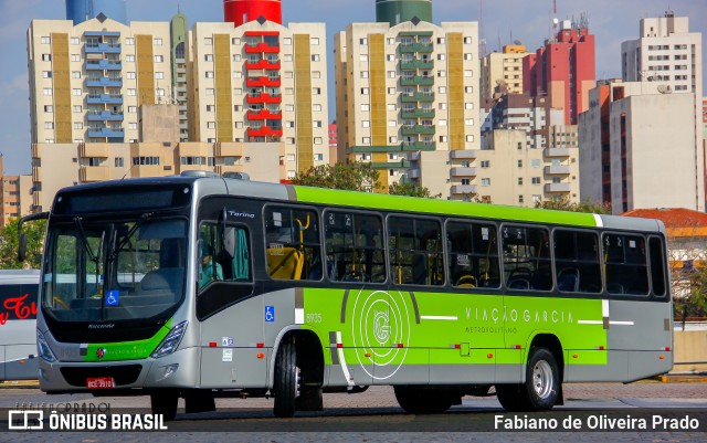 Viação Garcia 8935 na cidade de Londrina, Paraná, Brasil, por Fabiano de Oliveira Prado. ID da foto: 6143954.