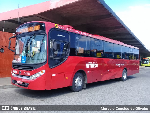 Auto Ônibus Brasília 1.3.022 na cidade de Niterói, Rio de Janeiro, Brasil, por Marcelo Candido de Oliveira. ID da foto: 6143860.