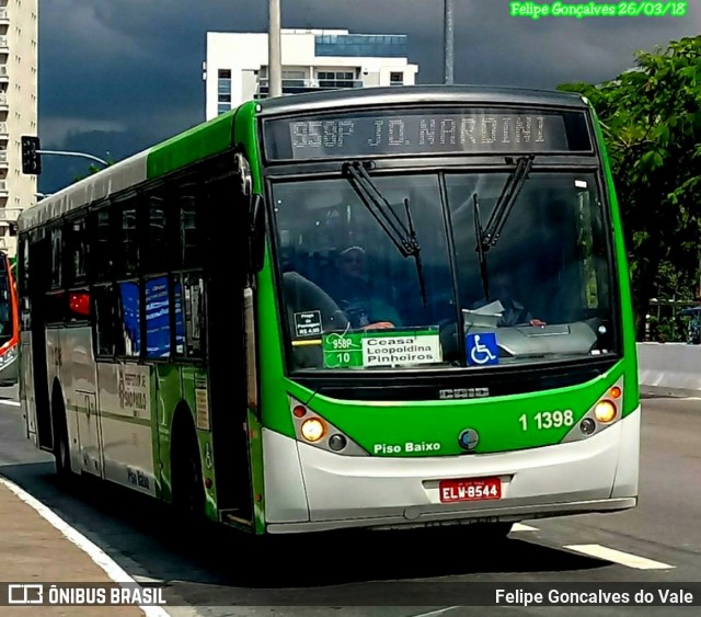 Viação Santa Brígida 1 1398 na cidade de São Paulo, São Paulo, Brasil, por Felipe Goncalves do Vale. Número da foto: #6147336.