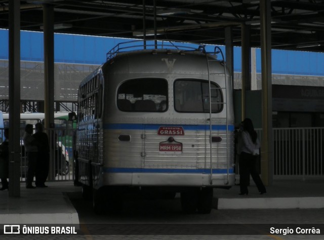 Viação Itapemirim 15 na cidade de Vila Velha, Espírito Santo, Brasil, por Sergio Corrêa. Número da foto: #6150161.