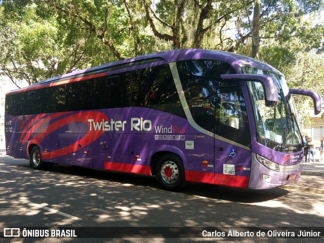 Twister Rio Transporte e Turismo 1070 na cidade de Rio de Janeiro, Rio de Janeiro, Brasil, por Carlos Alberto de Oliveira Júnior. Número da foto: #6150168.