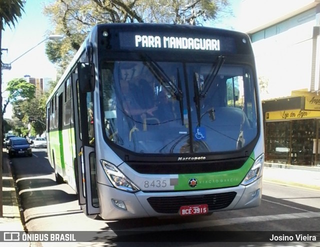 Viação Garcia 8435 na cidade de Apucarana, Paraná, Brasil, por Josino Vieira. ID da foto: 6150711.